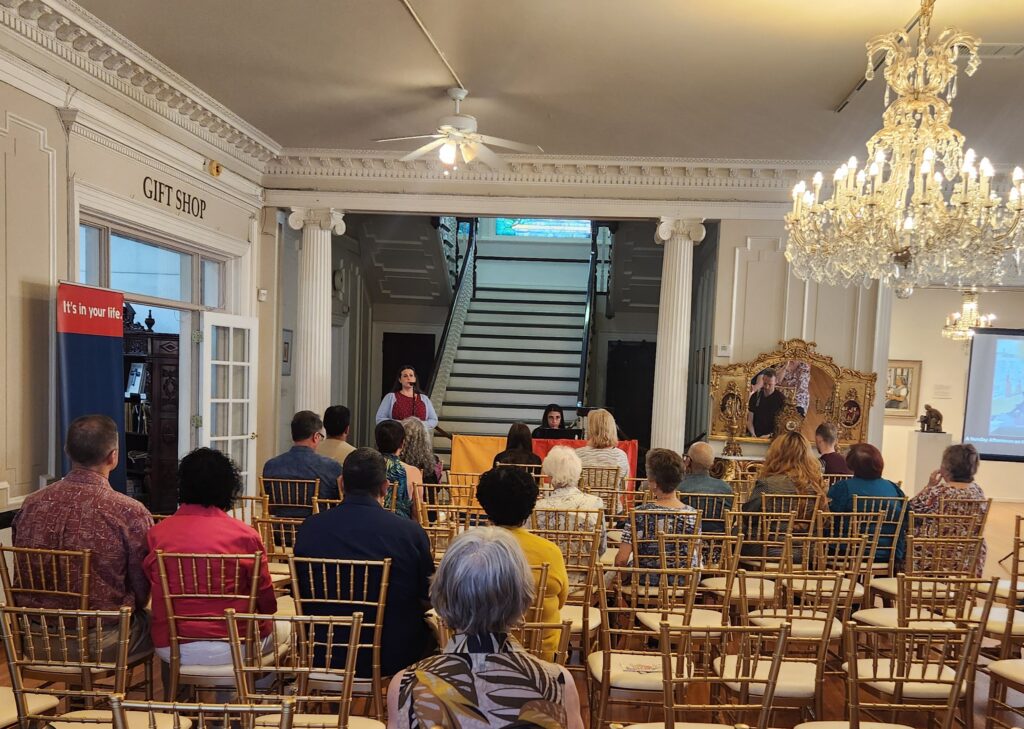 Artist Ambassador Jamille Lea performs #CurbsideOpera at International Museum of Art